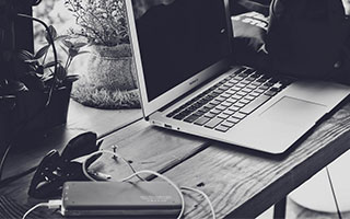 开云体育入口-印尼羽毛球队震撼逆袭丹麦，陶菲克的关键制胜引爆全场