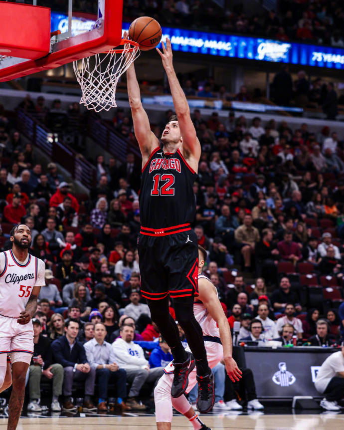 快船遭到公牛逆袭，连续失利难以止跌的简单介绍