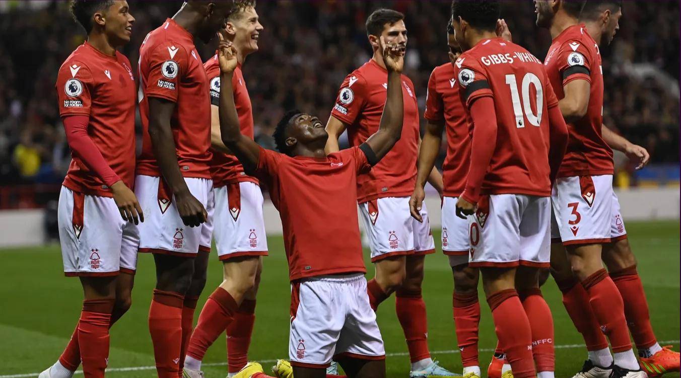 曼联大胜皇马,杀入欧冠四强! 曼联大胜皇马,杀入欧冠四强!