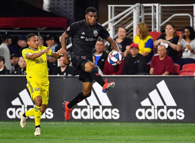 包含沙尔克遭遇惨败,陷入保级泥潭的词条 包含沙尔克遭遇惨败,陷入保级泥潭的词条