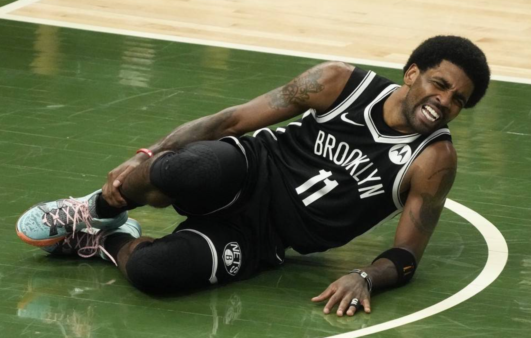 尼斯后卫意外受伤将暂时离场的简单介绍