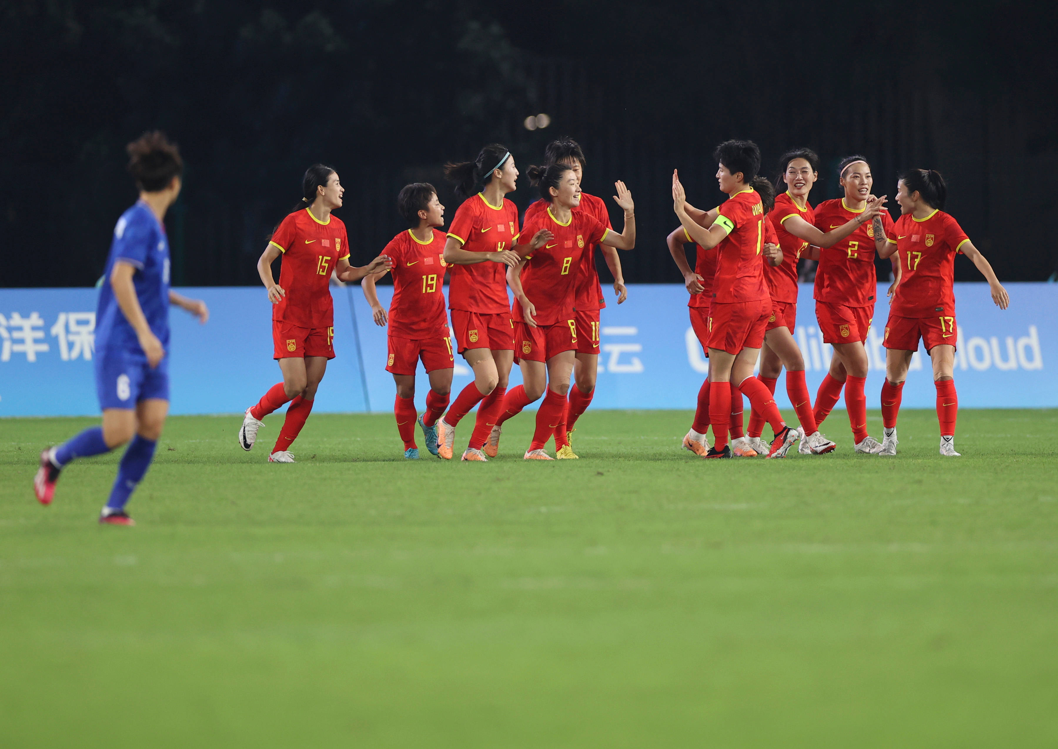 日本女足横扫对手取得胜利