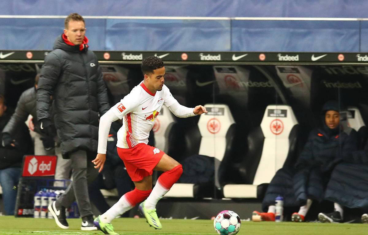 开云体育app-汉诺威客场不敌斯图加特，球队状态不佳的简单介绍