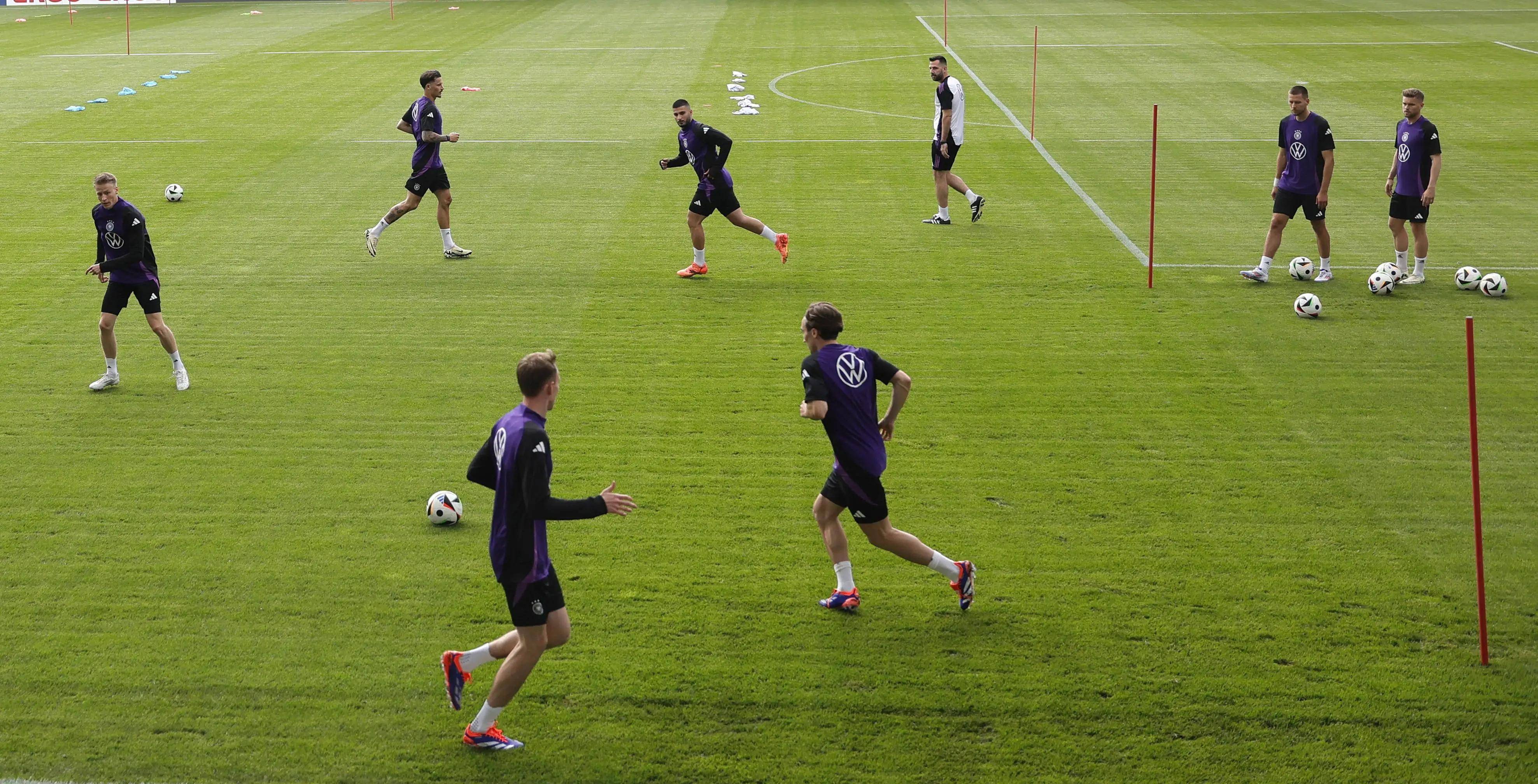 谢菲联客场失利，积分榜下滑的简单介绍