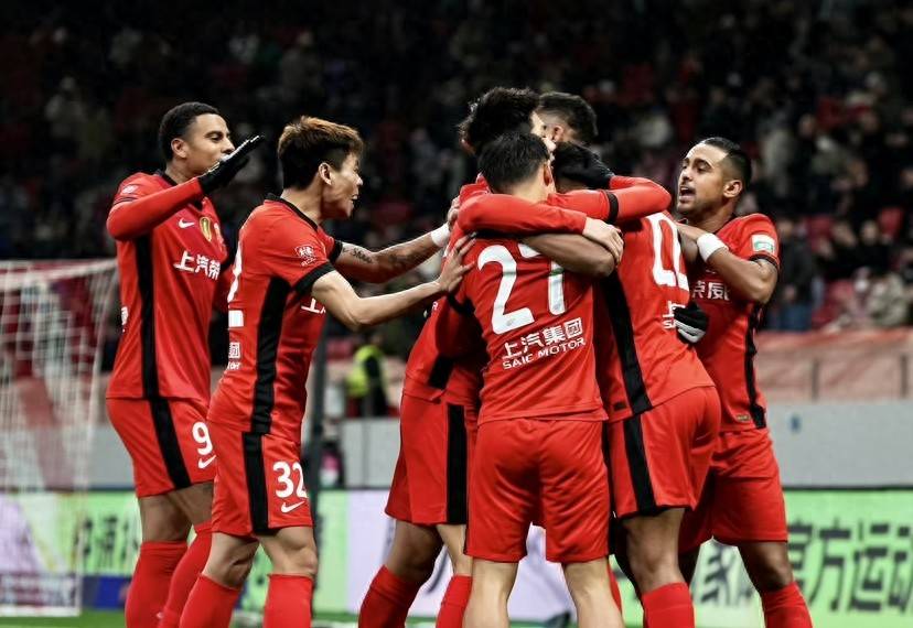 比赛中场仅剩人，球队实力严重受损