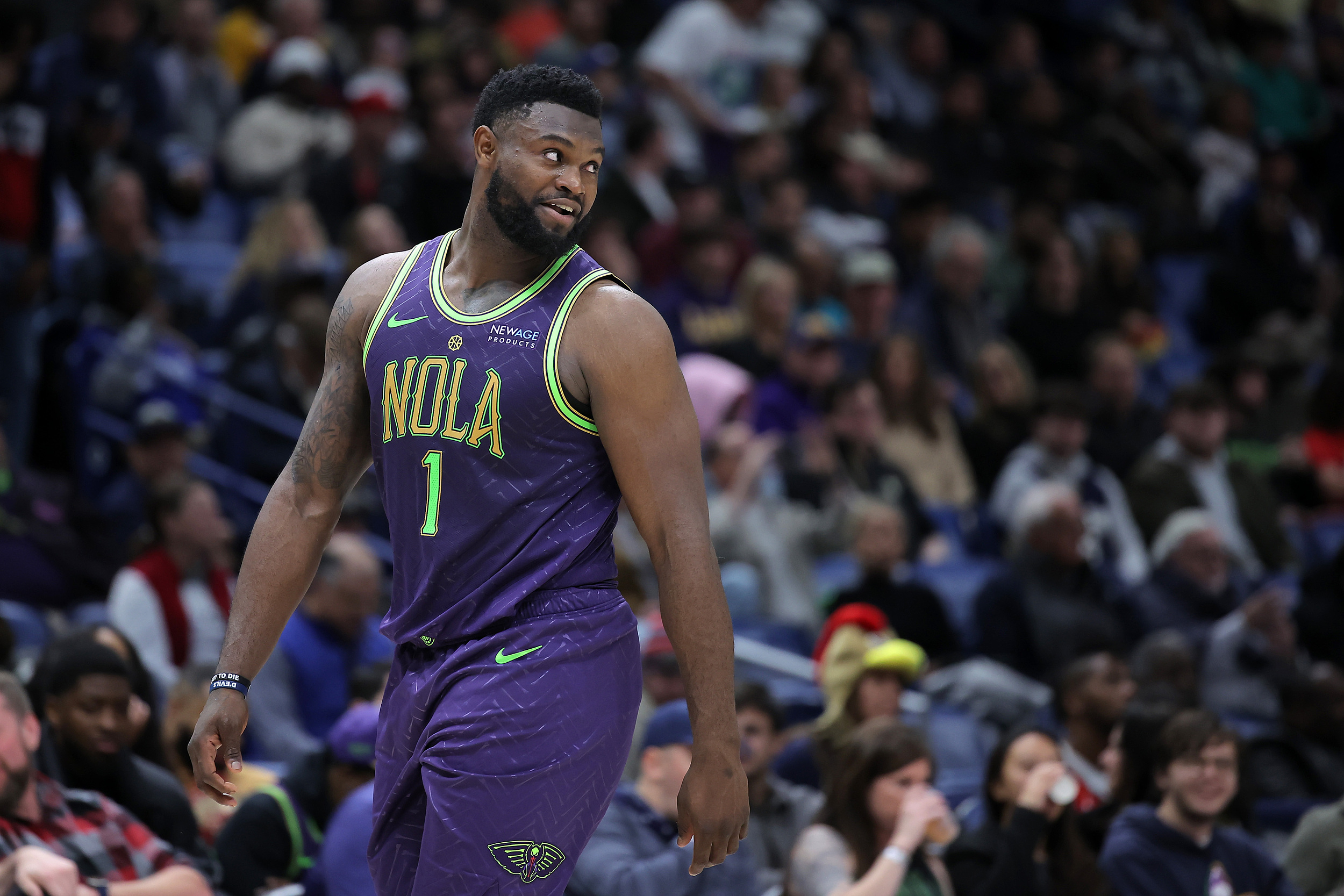 包含勒沃库森球员团结一致，绝地疯狂反扑夺冠的词条