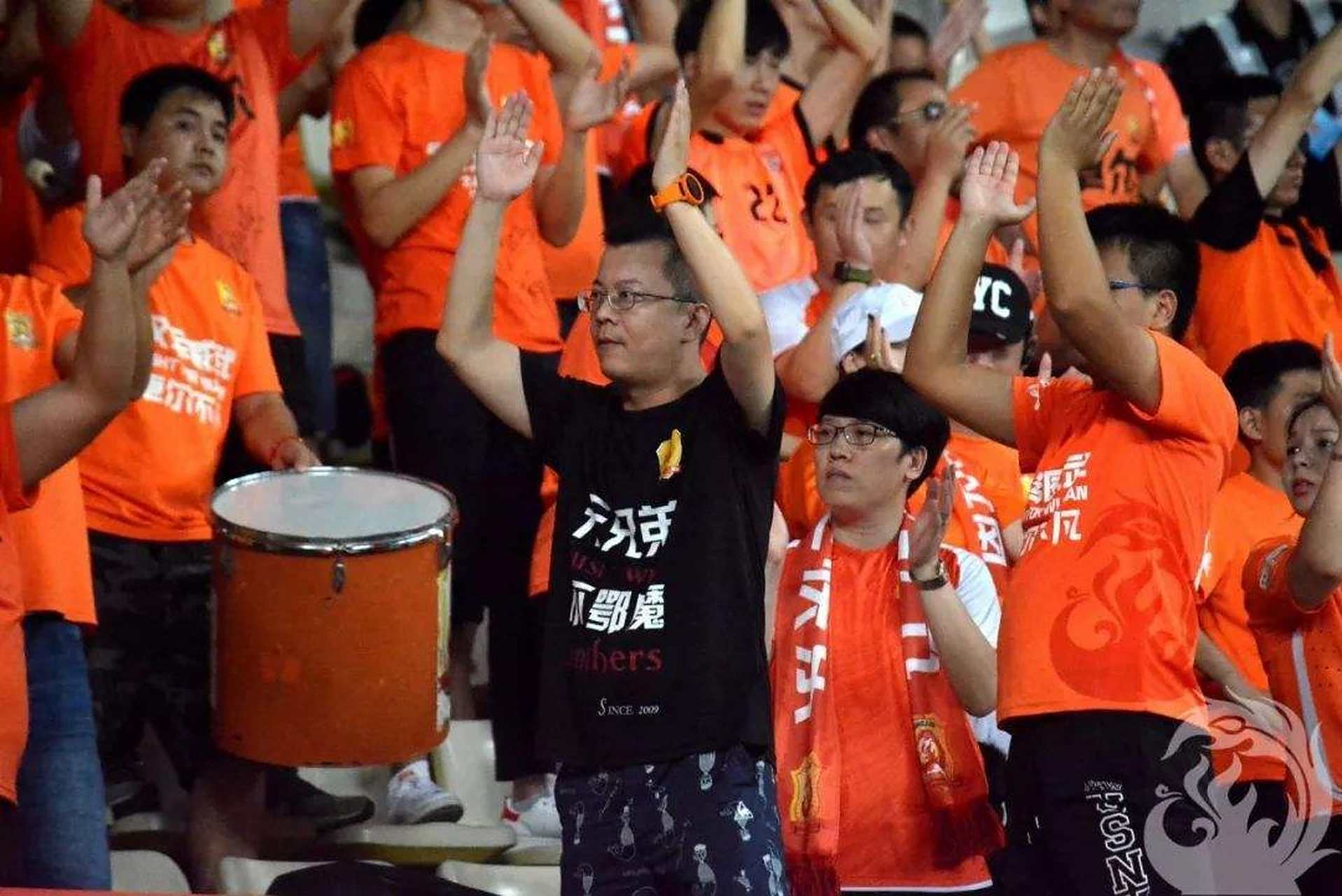 开云体育-深圳佳兆业主场大败，陷入降级区困境的简单介绍