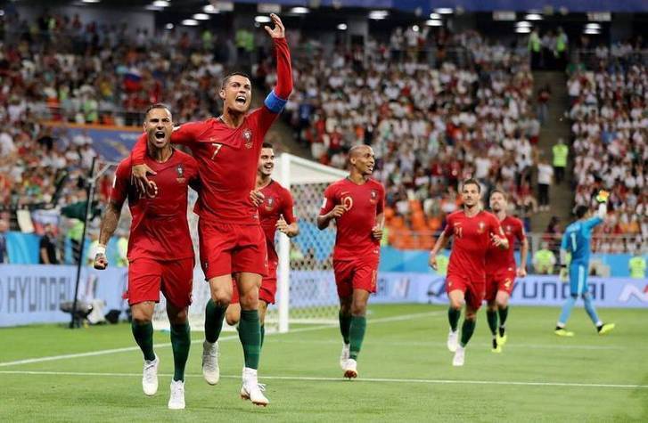 包含荷兰憾负葡萄牙失去领先优势风头被抢的词条 包含荷兰憾负葡萄牙失去领先优势风头被抢的词条