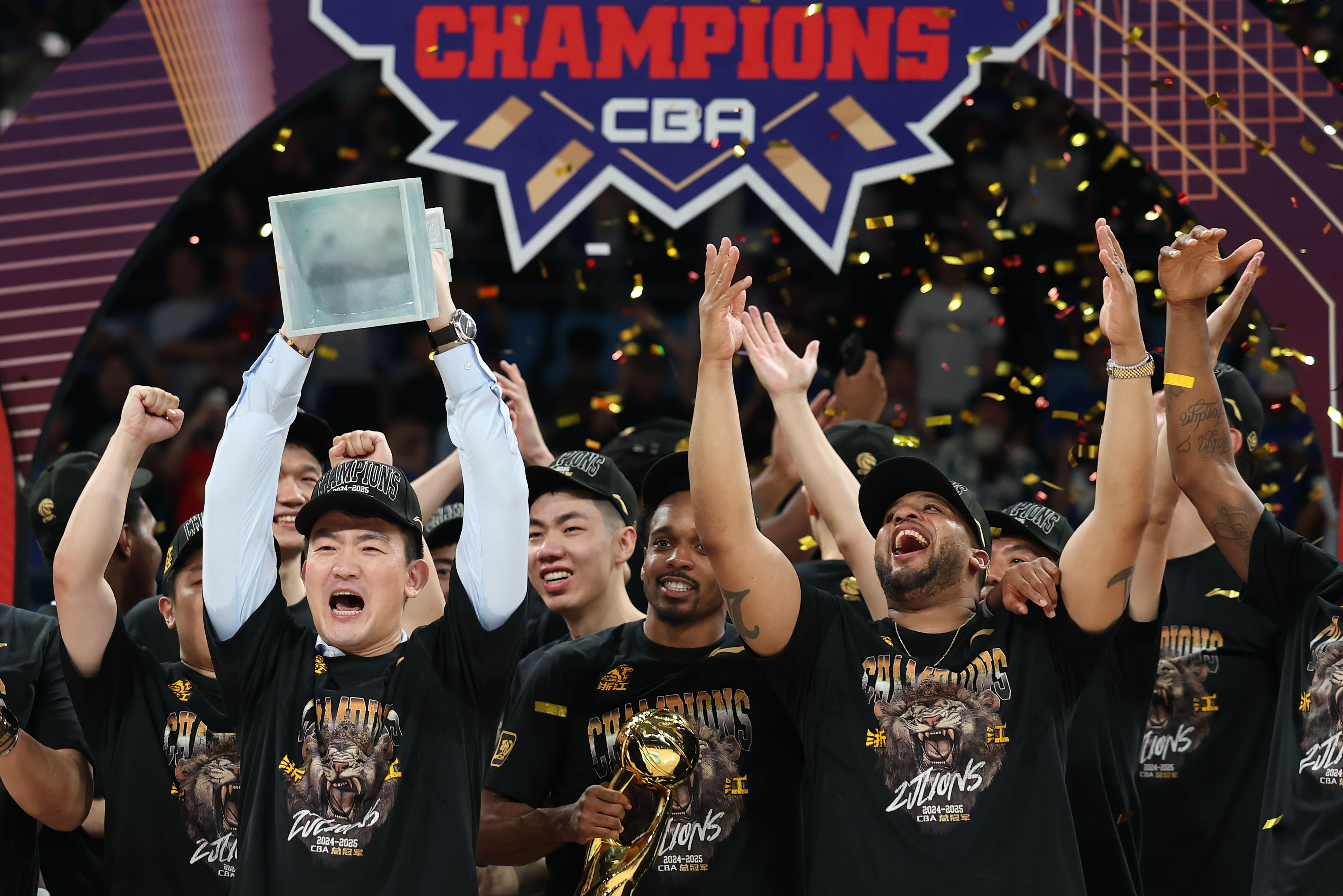 开云体育在线-球队历经激烈角逐，夺得宝贵比赛胜利