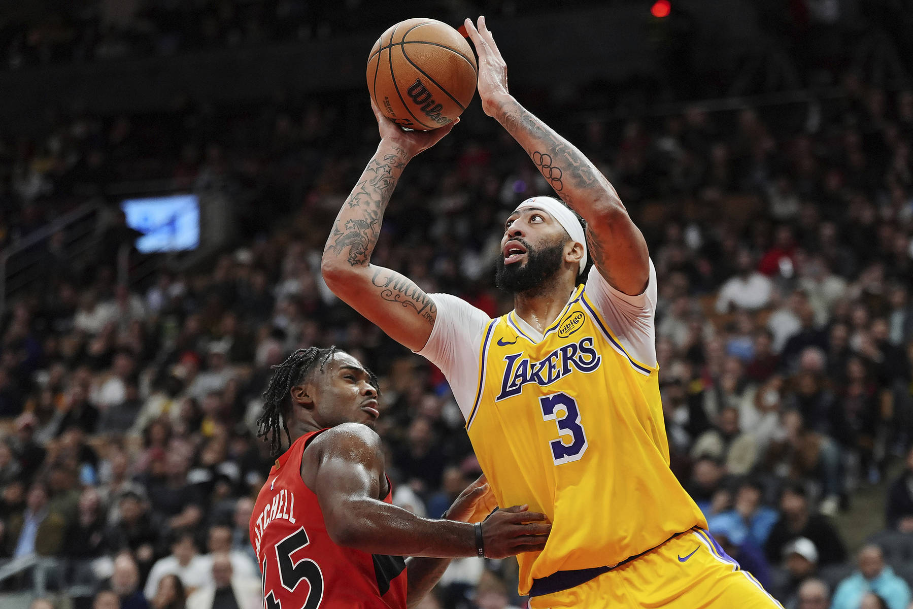 猛龙队主场大胜，取得半决赛首胜的简单介绍