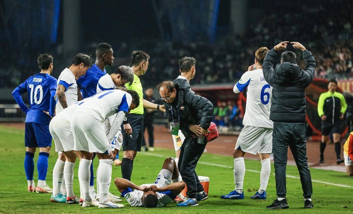 紧密比分争夺,中超球队激烈对抗 紧密比分争夺,中超球队激烈对抗