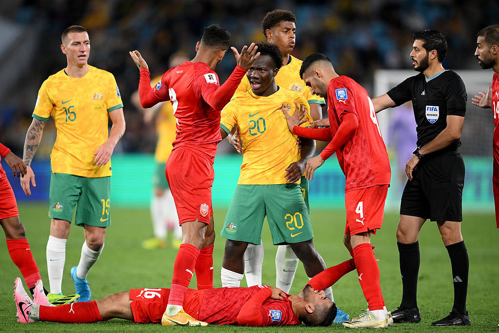 关于澳大利亚球员因红牌停赛,缺席下一场比赛的信息 关于澳大利亚球员因红牌停赛,缺席下一场比赛的信息