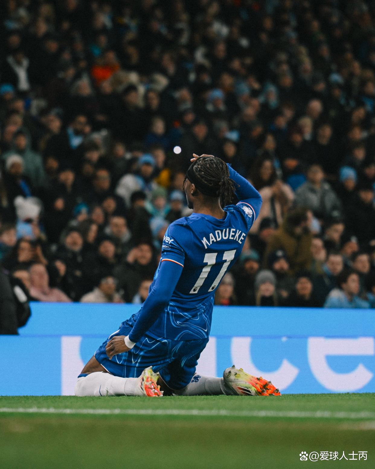 曼城轻松取胜，切尔西遭遇败绩