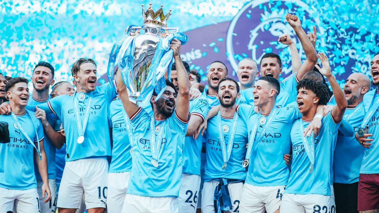 包含热刺逆转战胜曼城，豪取三分的词条