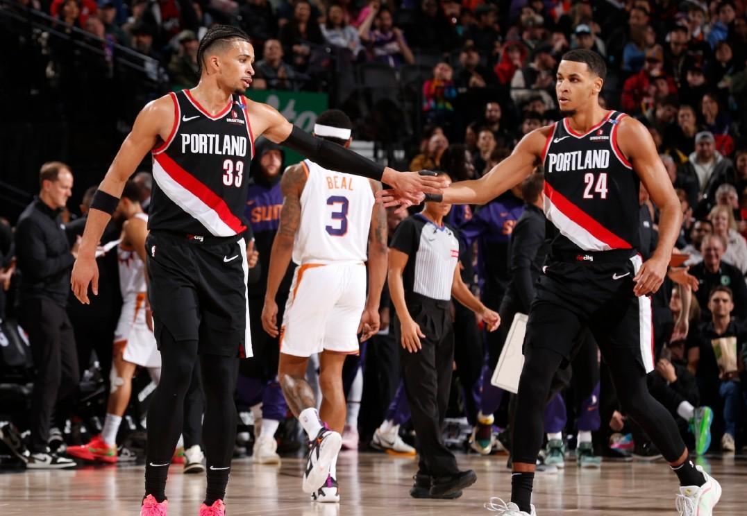 开拓者再度失利,麦科勒姆全场高效砍下27分4篮板4助攻 开拓者再度失利,麦科勒姆全场高效砍下27分4篮板4助攻