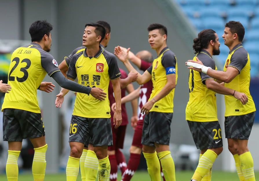 开云体育下载-恒大外援梅开二度，帮助球队继续领跑中超积分榜